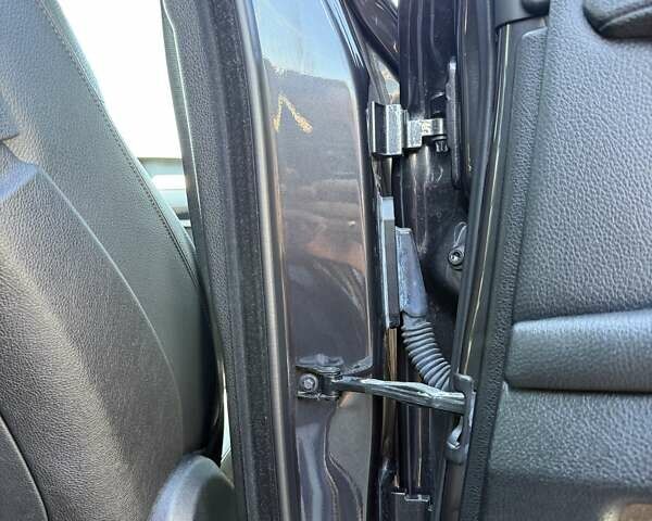 Сірий БМВ 5 Серія, об'ємом двигуна 2 л та пробігом 275 тис. км за 15500 $, фото 38 на Automoto.ua