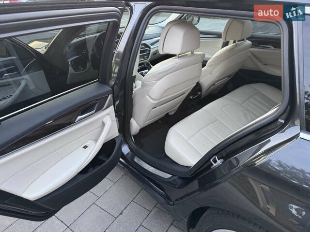 Серый БМВ 5 Серия, объемом двигателя 2 л и пробегом 246 тыс. км за 26500 $, фото 10 на Automoto.ua