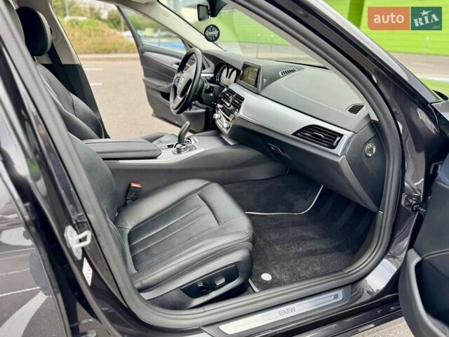 Сірий БМВ 5 Серія, об'ємом двигуна 2 л та пробігом 199 тис. км за 19900 $, фото 46 на Automoto.ua