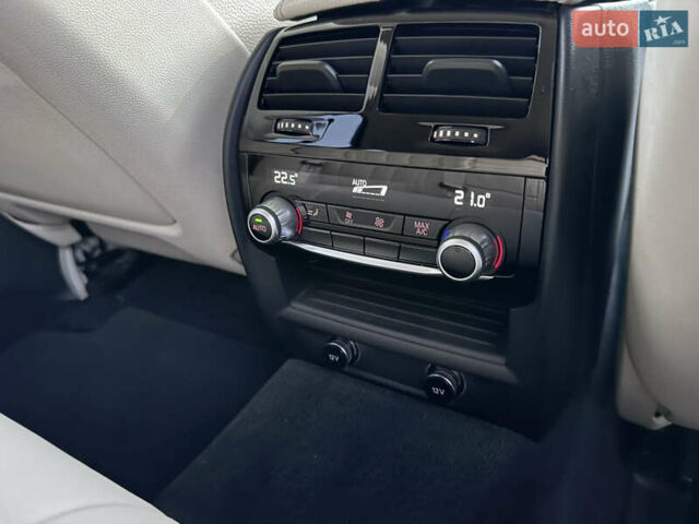 Серый БМВ 5 Серия, объемом двигателя 2 л и пробегом 246 тыс. км за 26500 $, фото 26 на Automoto.ua