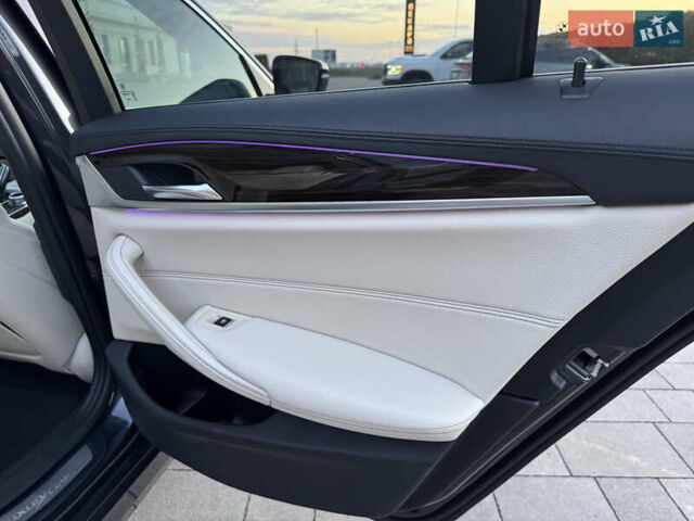 Серый БМВ 5 Серия, объемом двигателя 2 л и пробегом 246 тыс. км за 26500 $, фото 13 на Automoto.ua