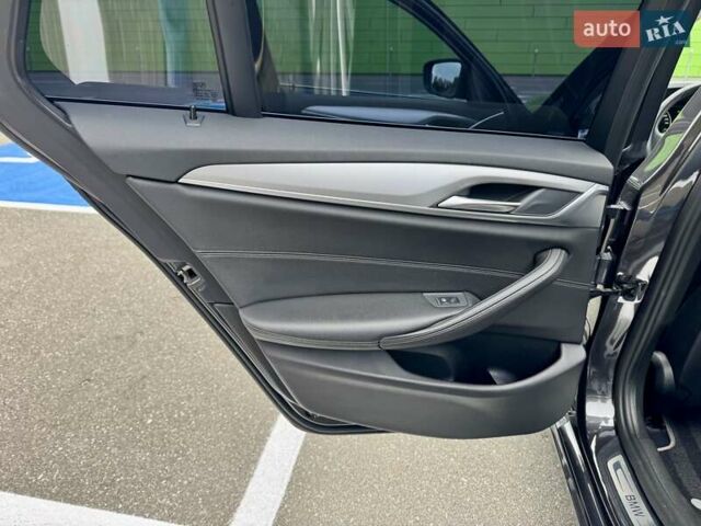 Сірий БМВ 5 Серія, об'ємом двигуна 2 л та пробігом 199 тис. км за 19900 $, фото 40 на Automoto.ua