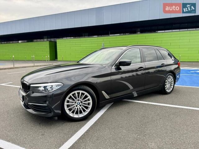 Серый БМВ 5 Серия, объемом двигателя 2 л и пробегом 200 тыс. км за 19900 $, фото 4 на Automoto.ua
