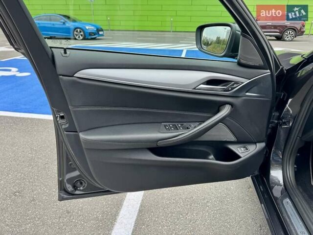 Сірий БМВ 5 Серія, об'ємом двигуна 2 л та пробігом 199 тис. км за 19900 $, фото 34 на Automoto.ua