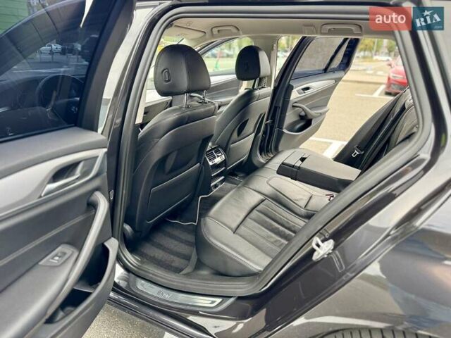 Серый БМВ 5 Серия, объемом двигателя 2 л и пробегом 200 тыс. км за 19900 $, фото 39 на Automoto.ua