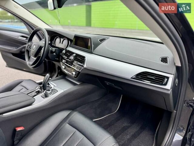 Сірий БМВ 5 Серія, об'ємом двигуна 2 л та пробігом 199 тис. км за 19900 $, фото 45 на Automoto.ua