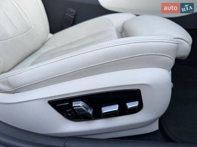 Серый БМВ 5 Серия, объемом двигателя 2 л и пробегом 246 тыс. км за 26500 $, фото 16 на Automoto.ua