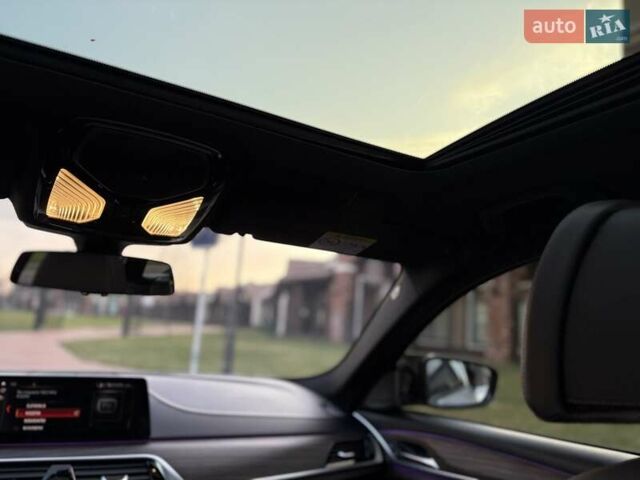 Серый БМВ 5 Серия, объемом двигателя 2 л и пробегом 223 тыс. км за 21850 $, фото 35 на Automoto.ua