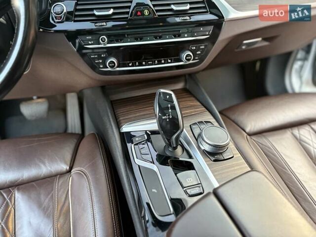 Серый БМВ 5 Серия, объемом двигателя 2 л и пробегом 223 тыс. км за 21850 $, фото 11 на Automoto.ua