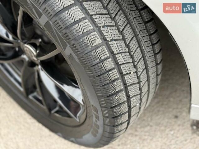 Серый БМВ 5 Серия, объемом двигателя 2 л и пробегом 223 тыс. км за 21850 $, фото 79 на Automoto.ua