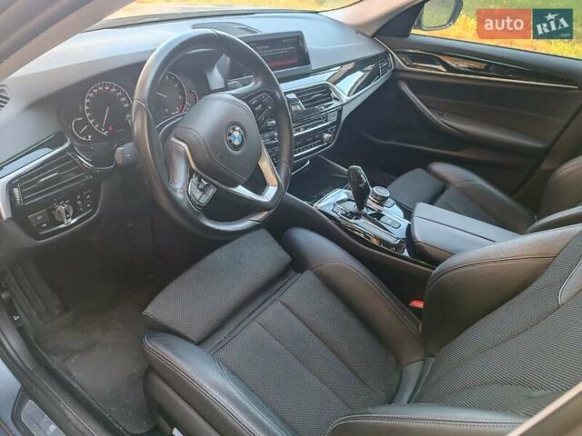 Серый БМВ 5 Серия, объемом двигателя 2 л и пробегом 153 тыс. км за 25300 $, фото 11 на Automoto.ua