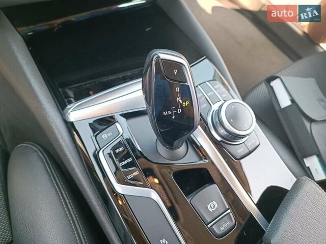 Серый БМВ 5 Серия, объемом двигателя 2 л и пробегом 153 тыс. км за 25300 $, фото 19 на Automoto.ua