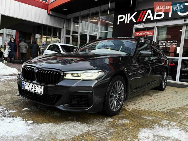 Сірий БМВ 5 Серія, об'ємом двигуна 2 л та пробігом 92 тис. км за 39900 $, фото 1 на Automoto.ua