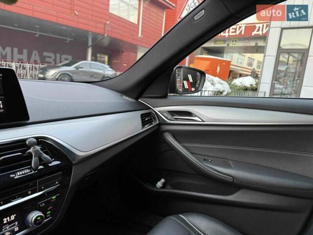Сірий БМВ 5 Серія, об'ємом двигуна 2 л та пробігом 92 тис. км за 39900 $, фото 26 на Automoto.ua