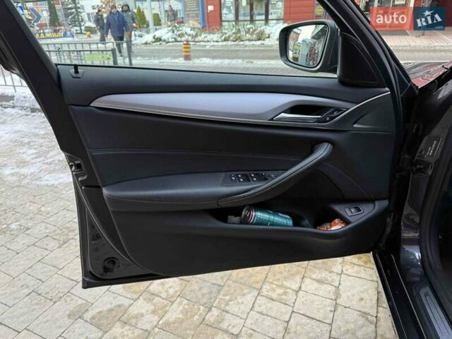 Сірий БМВ 5 Серія, об'ємом двигуна 2 л та пробігом 92 тис. км за 39900 $, фото 12 на Automoto.ua