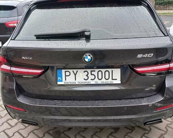 Серый БМВ 5 Серия, объемом двигателя 2.99 л и пробегом 120 тыс. км за 44000 $, фото 6 на Automoto.ua