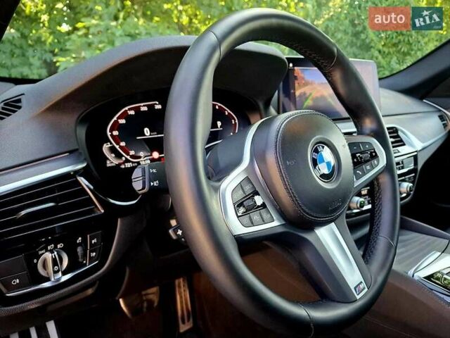 Серый БМВ 5 Серия, объемом двигателя 2.99 л и пробегом 120 тыс. км за 44000 $, фото 12 на Automoto.ua