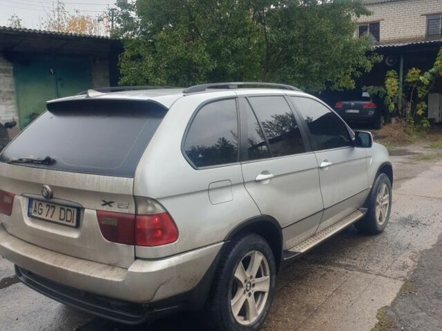 Серый БМВ 5 Серия, объемом двигателя 3 л и пробегом 266 тыс. км за 5300 $, фото 3 на Automoto.ua