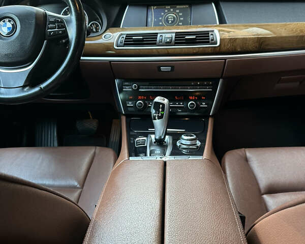 Серый БМВ 5 Серия, объемом двигателя 2.99 л и пробегом 226 тыс. км за 21500 $, фото 33 на Automoto.ua