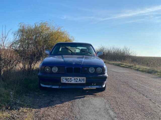 Синий БМВ 5 Серия, объемом двигателя 2 л и пробегом 2 тыс. км за 1200 $, фото 2 на Automoto.ua