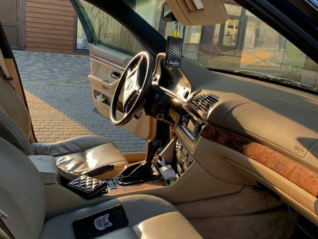 Синий БМВ 5 Серия, объемом двигателя 2.5 л и пробегом 376 тыс. км за 3400 $, фото 6 на Automoto.ua