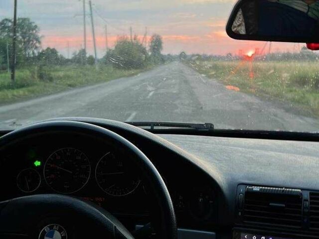 Синий БМВ 5 Серия, объемом двигателя 2.2 л и пробегом 350 тыс. км за 4680 $, фото 1 на Automoto.ua