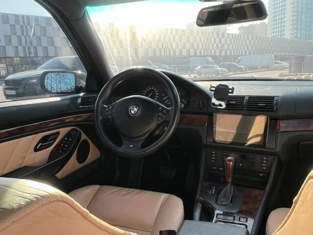 Синій БМВ 5 Серія, об'ємом двигуна 2.5 л та пробігом 400 тис. км за 6200 $, фото 12 на Automoto.ua