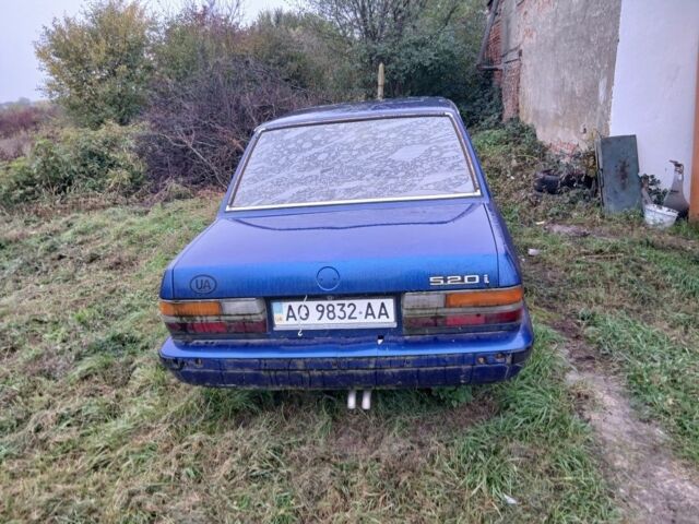 Синий БМВ 5 Серия, объемом двигателя 2 л и пробегом 150 тыс. км за 500 $, фото 2 на Automoto.ua