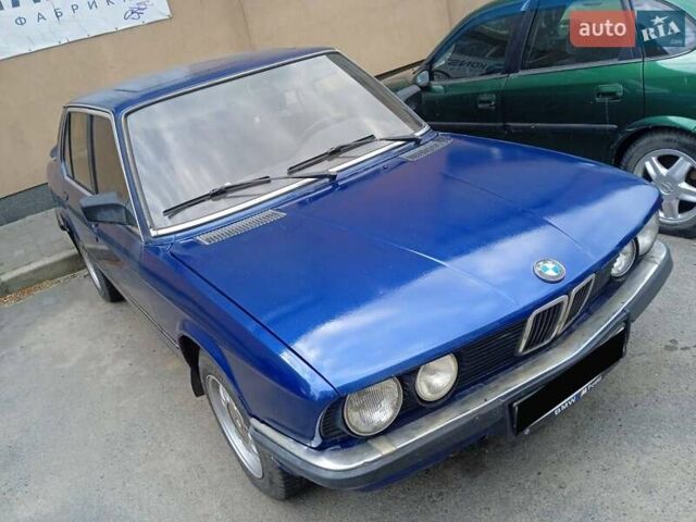 Синий БМВ 5 Серия, объемом двигателя 2.5 л и пробегом 250 тыс. км за 2250 $, фото 4 на Automoto.ua