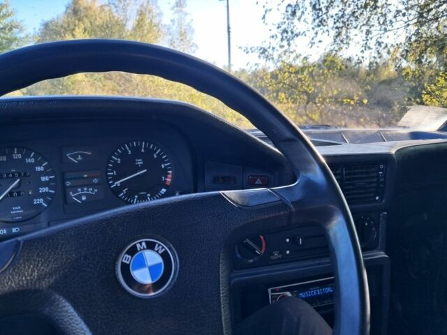 Синий БМВ 5 Серия, объемом двигателя 2 л и пробегом 250 тыс. км за 1000 $, фото 6 на Automoto.ua