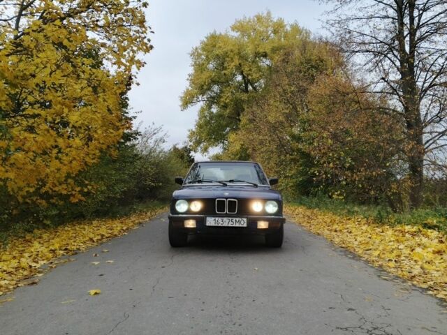 Синій БМВ 5 Серія, об'ємом двигуна 2.4 л та пробігом 460 тис. км за 1200 $, фото 4 на Automoto.ua