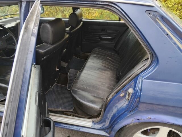 Синій БМВ 5 Серія, об'ємом двигуна 2.4 л та пробігом 460 тис. км за 1200 $, фото 10 на Automoto.ua