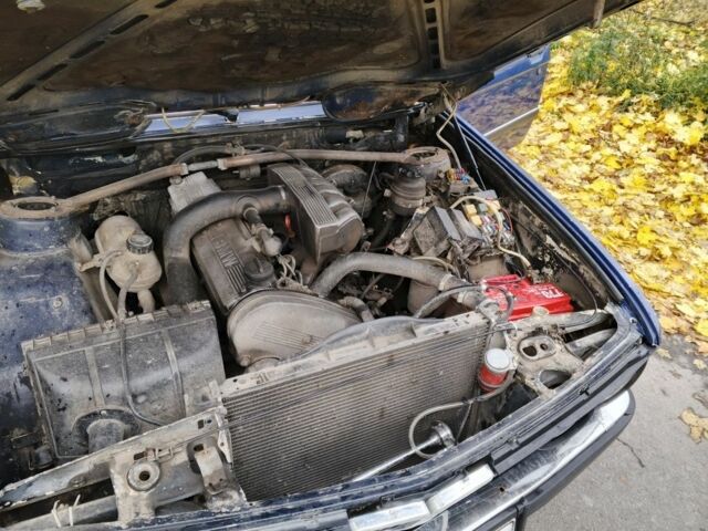 Синій БМВ 5 Серія, об'ємом двигуна 2.4 л та пробігом 460 тис. км за 1200 $, фото 13 на Automoto.ua