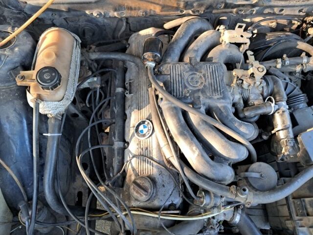 Синий БМВ 5 Серия, объемом двигателя 2 л и пробегом 250 тыс. км за 1000 $, фото 7 на Automoto.ua