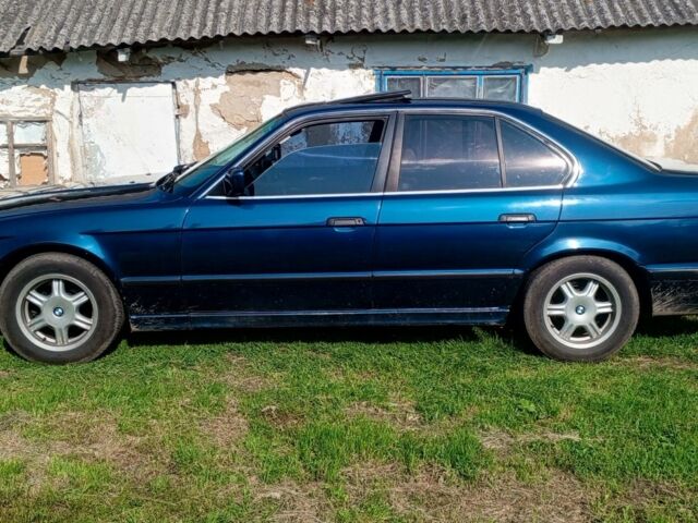 Синий БМВ 5 Серия, объемом двигателя 2 л и пробегом 379 тыс. км за 3250 $, фото 1 на Automoto.ua