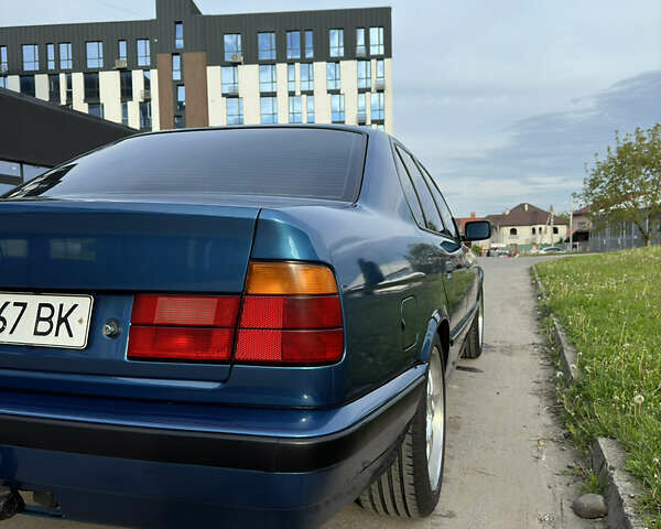 Синий БМВ 5 Серия, объемом двигателя 2.5 л и пробегом 420 тыс. км за 4200 $, фото 1 на Automoto.ua