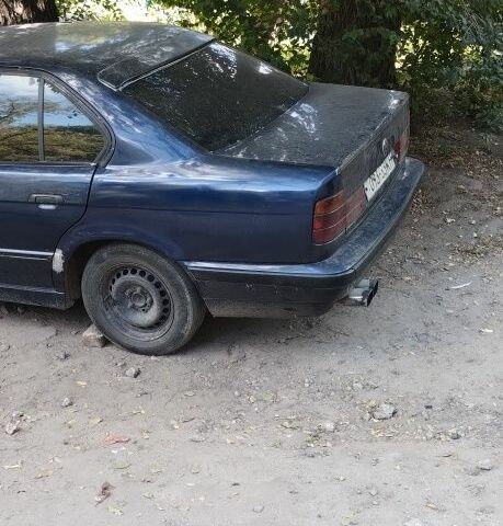 Синий БМВ 5 Серия, объемом двигателя 0 л и пробегом 270 тыс. км за 1400 $, фото 2 на Automoto.ua