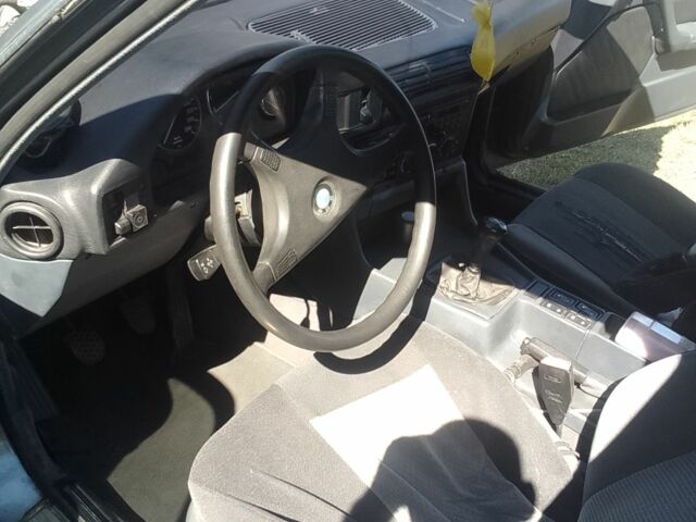 Синий БМВ 5 Серия, объемом двигателя 2.5 л и пробегом 1 тыс. км за 2000 $, фото 6 на Automoto.ua