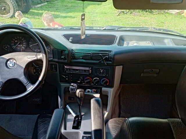 Синий БМВ 5 Серия, объемом двигателя 2 л и пробегом 379 тыс. км за 3250 $, фото 7 на Automoto.ua