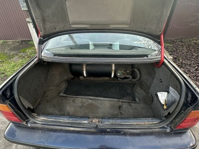 Синий БМВ 5 Серия, объемом двигателя 2 л и пробегом 233 тыс. км за 1800 $, фото 16 на Automoto.ua