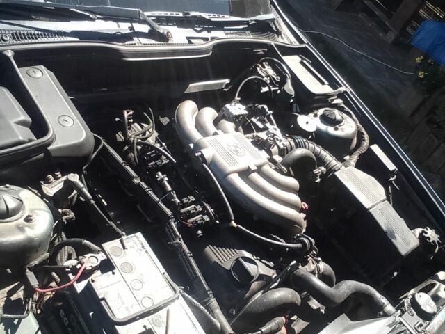 Синий БМВ 5 Серия, объемом двигателя 2.5 л и пробегом 1 тыс. км за 2000 $, фото 4 на Automoto.ua