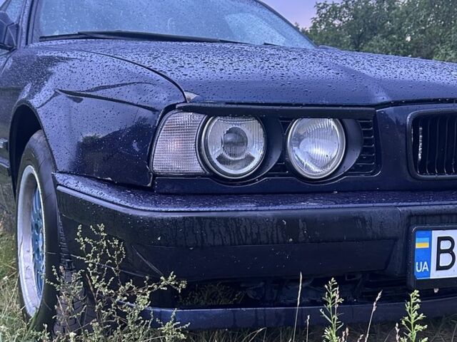 Синий БМВ 5 Серия, объемом двигателя 2 л и пробегом 400 тыс. км за 2500 $, фото 8 на Automoto.ua