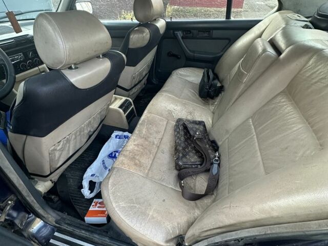 Синий БМВ 5 Серия, объемом двигателя 2 л и пробегом 233 тыс. км за 1800 $, фото 15 на Automoto.ua