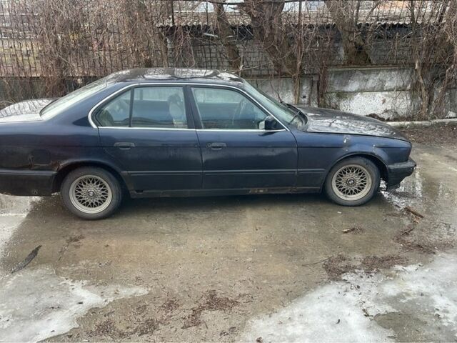 Синий БМВ 5 Серия, объемом двигателя 2 л и пробегом 233 тыс. км за 1800 $, фото 6 на Automoto.ua