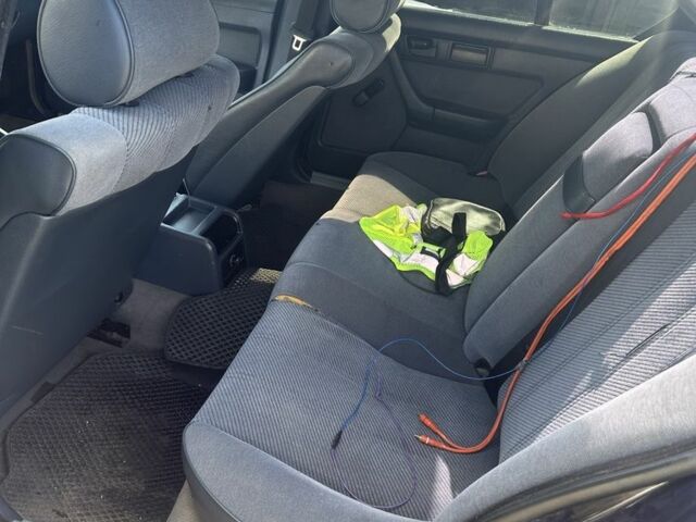 Синий БМВ 5 Серия, объемом двигателя 2 л и пробегом 400 тыс. км за 2500 $, фото 2 на Automoto.ua