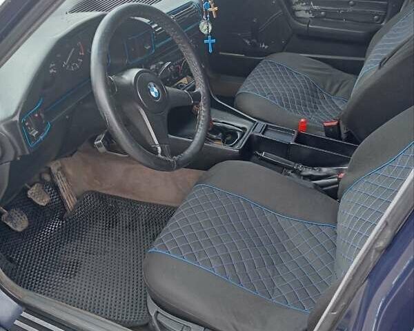Синий БМВ 5 Серия, объемом двигателя 2 л и пробегом 250 тыс. км за 2650 $, фото 10 на Automoto.ua