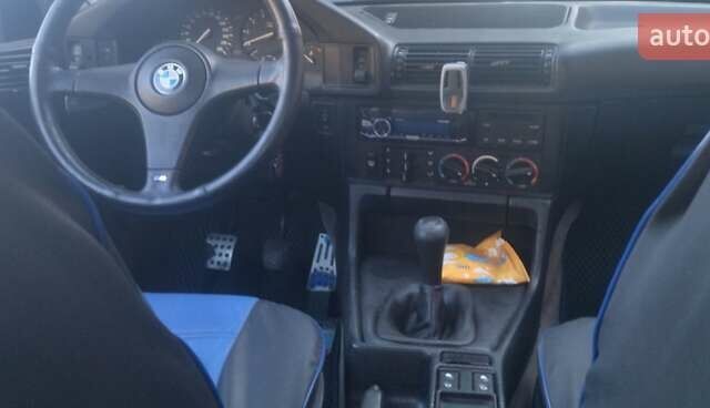 Синий БМВ 5 Серия, объемом двигателя 2.5 л и пробегом 288 тыс. км за 2800 $, фото 17 на Automoto.ua