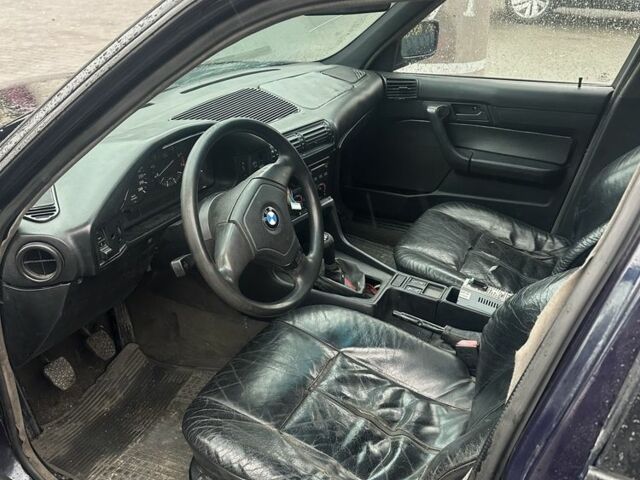 Синій БМВ 5 Серія, об'ємом двигуна 2.5 л та пробігом 400 тис. км за 2200 $, фото 5 на Automoto.ua