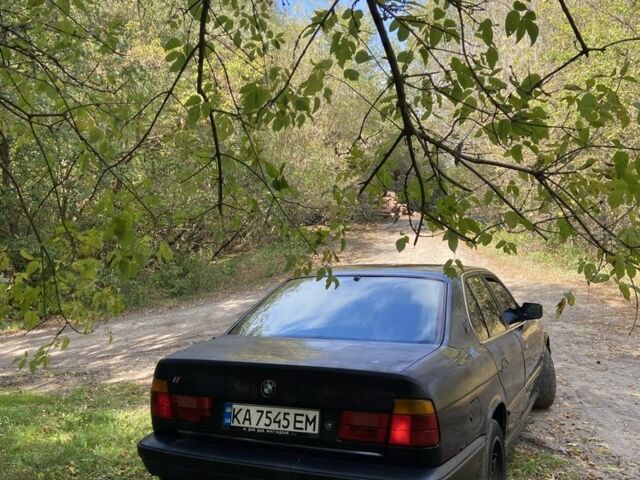 Синий БМВ 5 Серия, объемом двигателя 2 л и пробегом 250 тыс. км за 1800 $, фото 7 на Automoto.ua