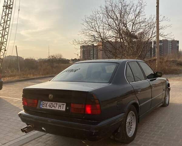 Синий БМВ 5 Серия, объемом двигателя 3 л и пробегом 480 тыс. км за 3200 $, фото 3 на Automoto.ua